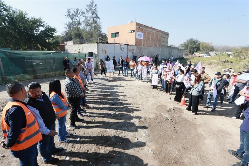 Ayer arrancaron las obras del mercado.