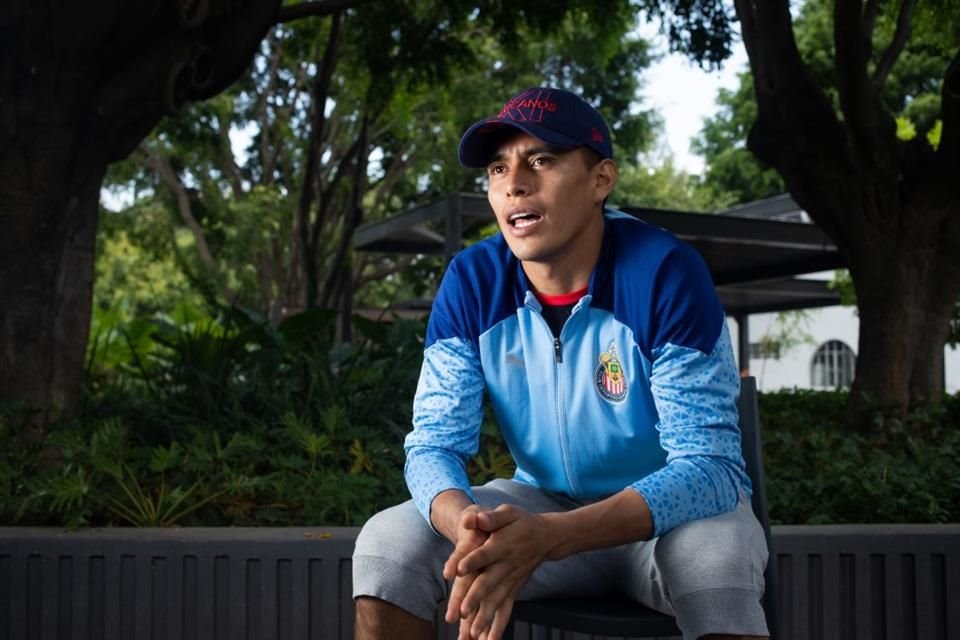 'Me voy a ver muy aferrado, pero creo que soy alguien que se aferra a sus sueños, que es el poder levantar la copa con este equipo, el seguir siendo uno de los porteros con más porterías en ceros'.