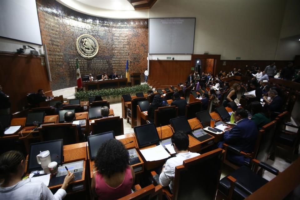 Sesión para aprobar el presupuesto Estatal.