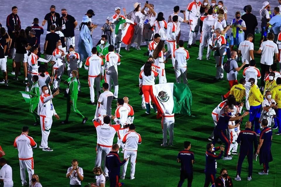 Parte de la delegación mexicana estuvo presente en la ceremonia.