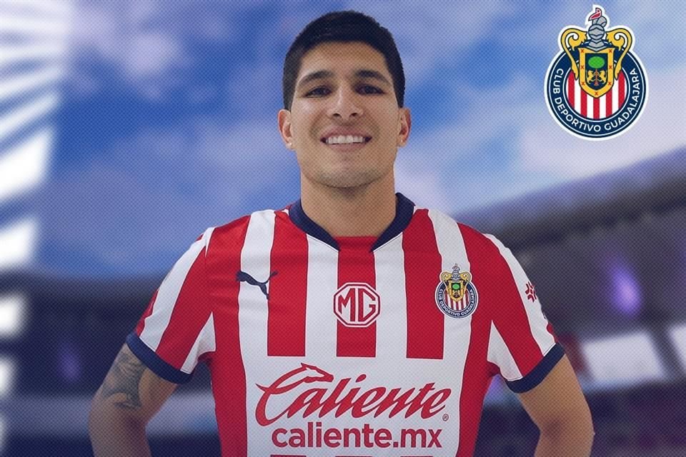 Chivas anunció como su primer refuerzo a Miguel Tapias, quien se desempeña como defensa.