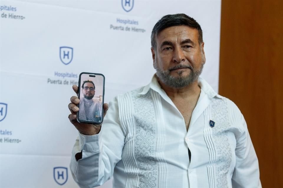 El padre de Ulises, Jorge Luis Calva transmitió a su hijo la conferencia donde se detalló el transplante.