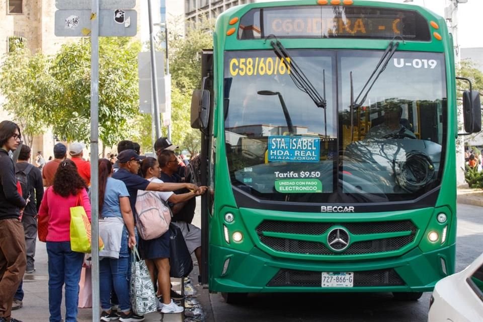 Usuarios de trasporte público sufrirán aumento de pasaje.