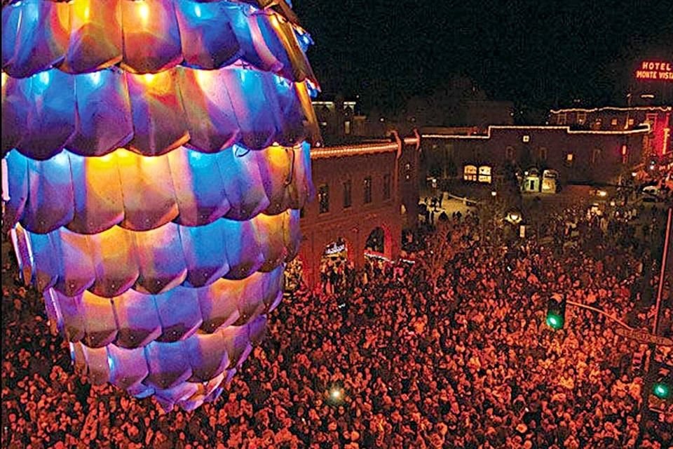 Flagstaff, en Arizona, cuenta con la Gran Caída de la Piña del Hotel Weatherford.