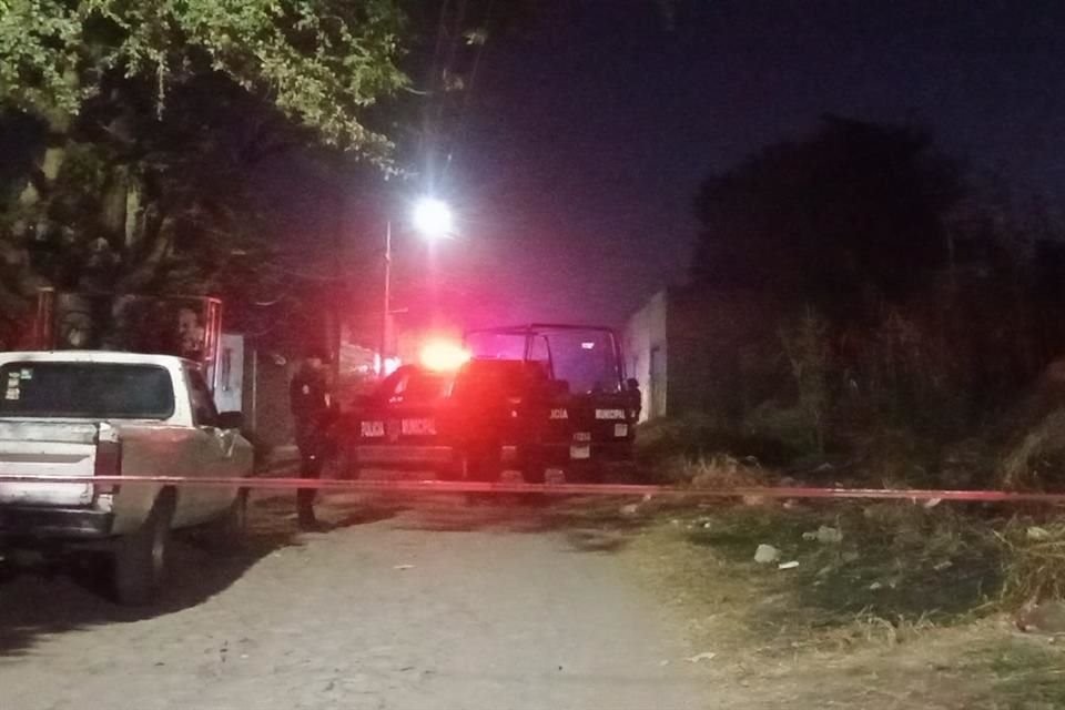 En Tlaquepaque, un hombre fue herido de bala, en San Martín de las Flores de Abajo.