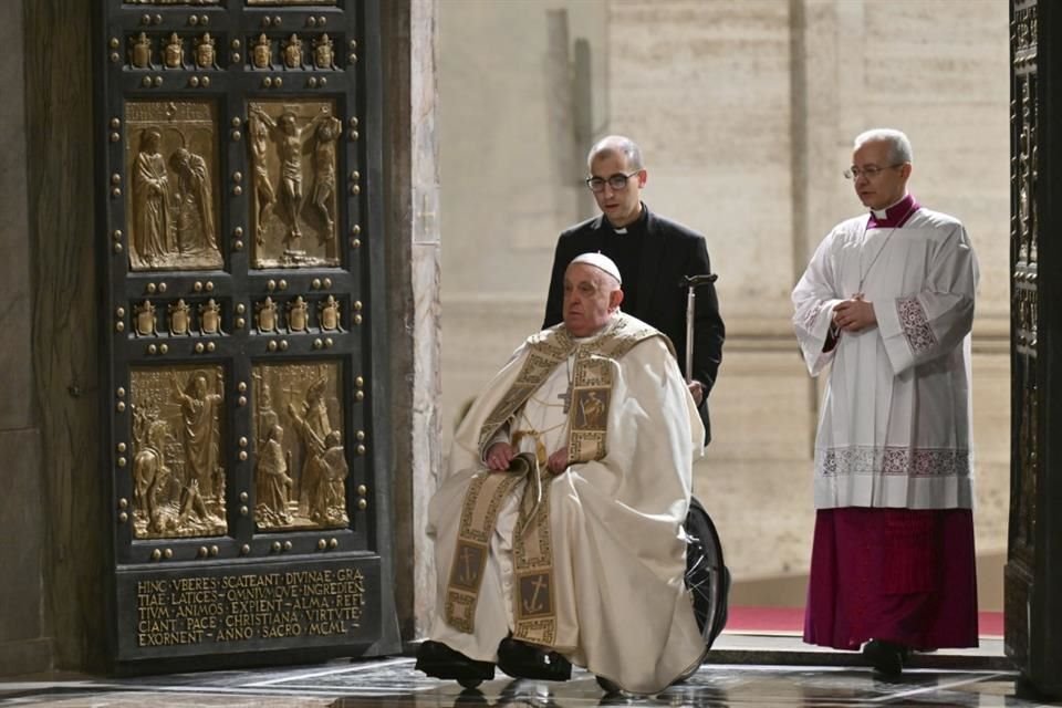 El llamado del Papa Francisco inició con la apertura de la Puerta Santa, en El Vaticano.