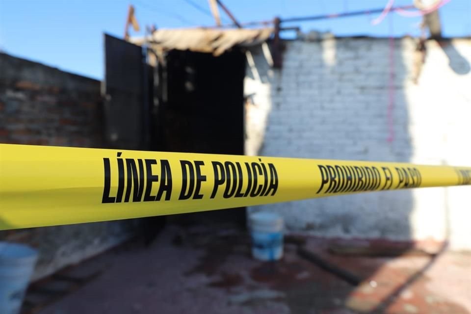 Un hombre perdió la vida la mañana de este domingo tras un incendio en una vivienda ubicada en calles de la Colonia Insurgentes, en Guadalajara.