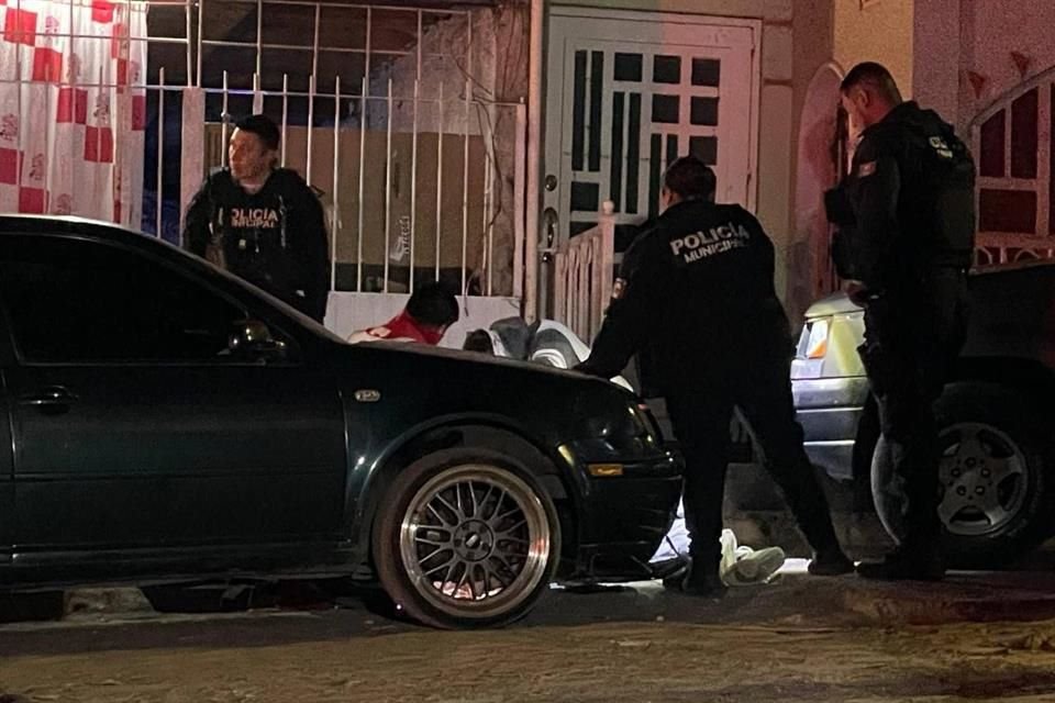 Un joven fue asesinado a balazos durante la madrugada de este domingo en calles de la Colonia Francisco I. Madero, en San Pedro Tlaquepaque.