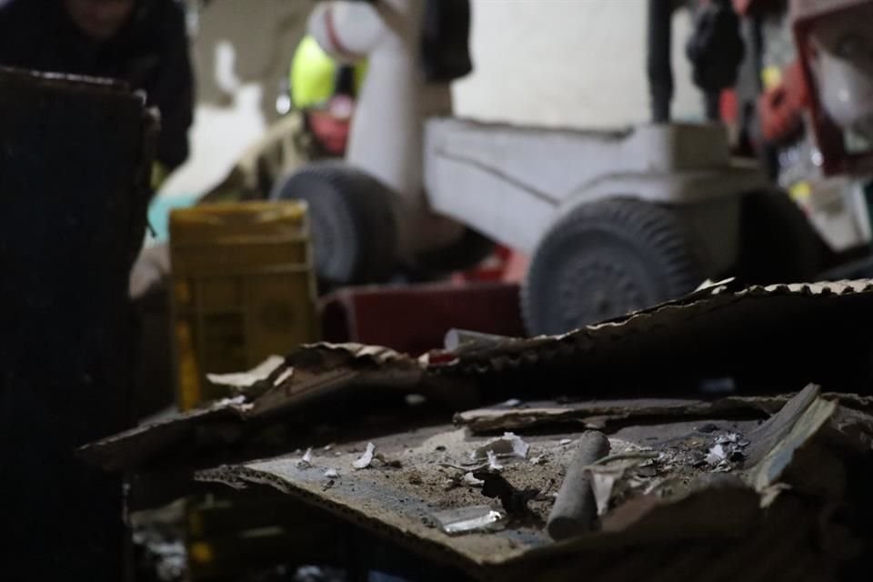 Una tienda de abarrotes donde vendían productos de pirotecnia explotó en la Colonia Prados de Santa Lucía, en Zapopan; no reportan heridos.