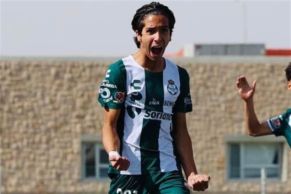 Lucca, hijo de Matías Vuoso, seguirá los pasos de su papá y representará a la Selección Mexicana; el joven será parte del equipo Sub 17.