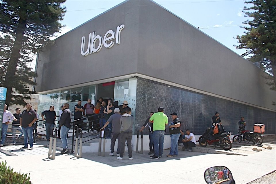 Usuarios de Uber en Puebla, GDL, Toluca, San Luis Potosí y León están entre los peor calificados por socios conductores de esta plataforma.