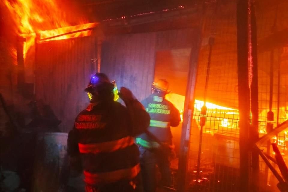 El incendio se registró la noche del 3 de enero, y tardaron 40 minutos en sofocarlo.