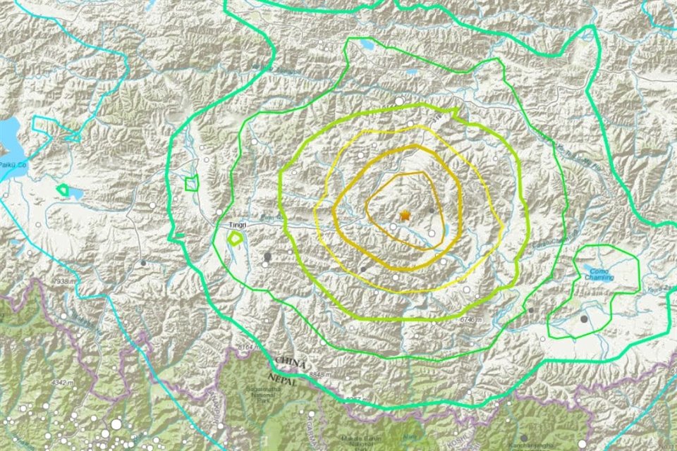 Un sismo en la frontera de China dejó al menos 53 muertos, según medios estatales.