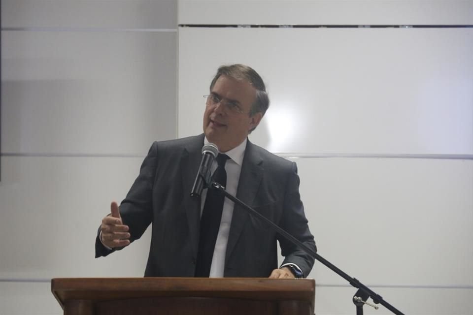 Operativos contra piratería se extenderán a Jalisco, informó Marcelo Ebrard; para EU, el Mercado San Juan de Dios es foco