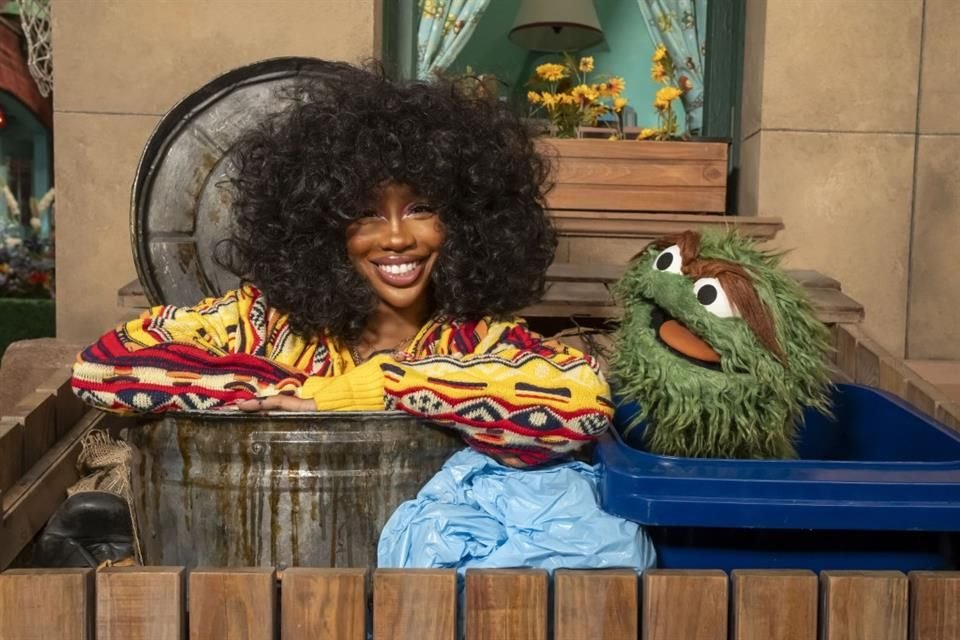 Las canciones funcionan como lecciones de vida en 'Sesame Street', COMO una pista de R&B Pop alternativo sobre la gratitud con SZA (en foto).