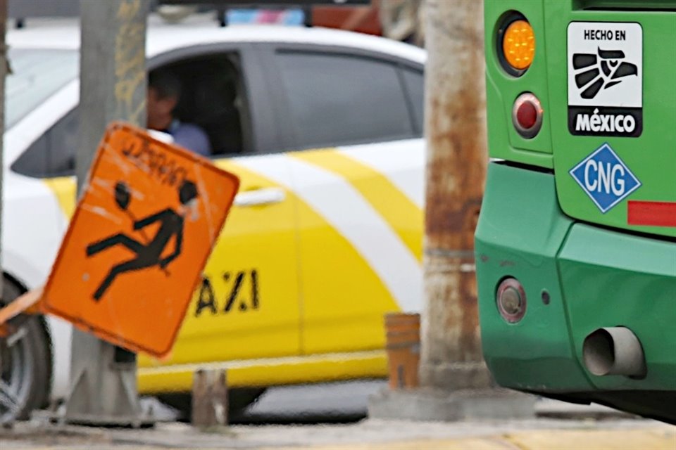 El operativo se focaliza en torno a la Nueva Central Camionera. 