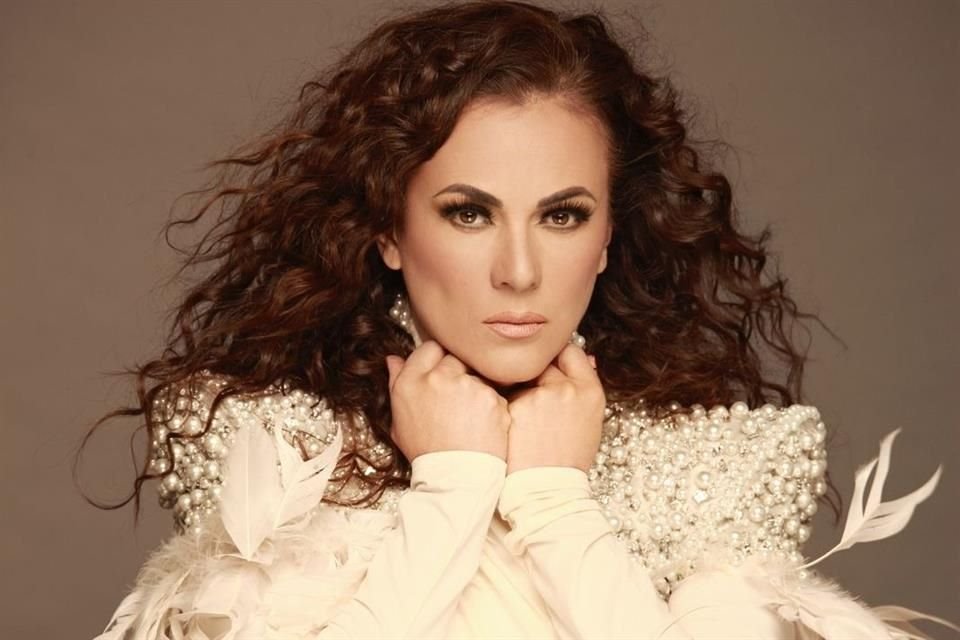 Tras casi un año de haber comenzado su gira '25 Años Frente a Ti', Edith Márquez concluirá este ciclo con un concierto en Guadalajara.