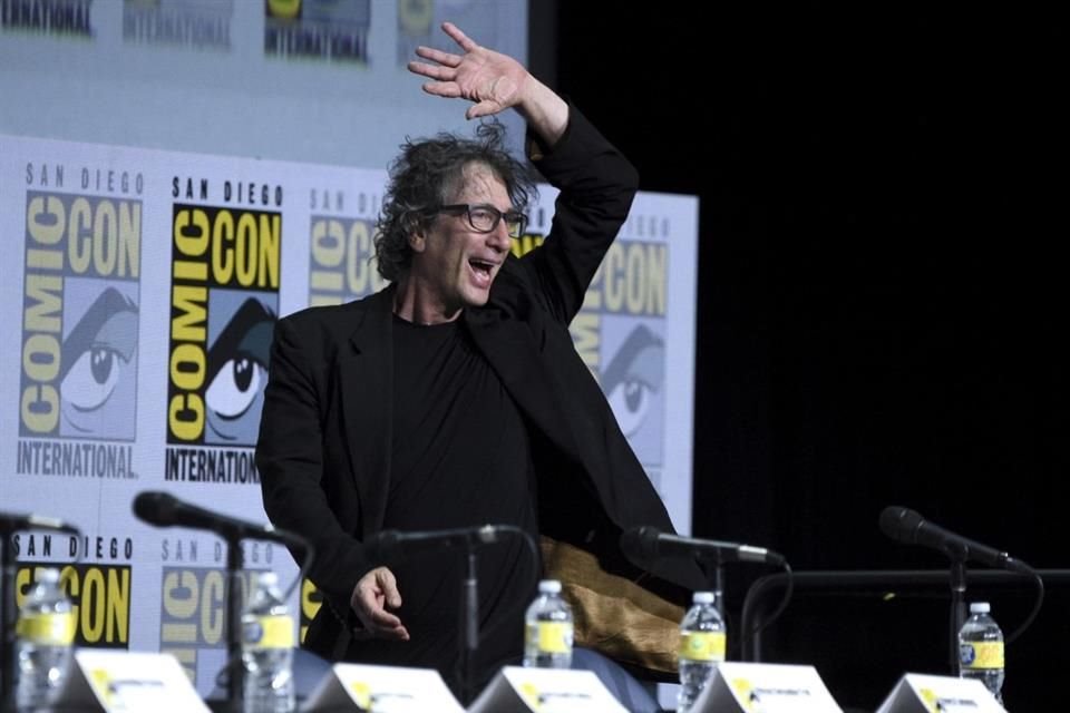 Cinco mujeres acusaron inicialmente a Gaiman de conducta sexual inapropiada como parte del de podcast 'Master: The Allegations Against Neil Gaiman'.