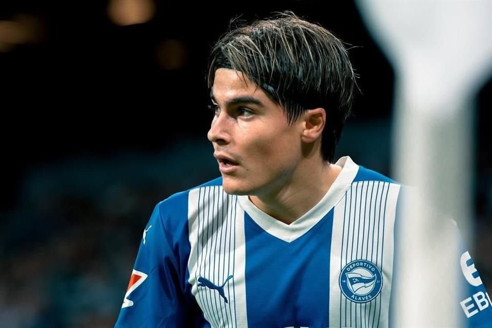 El atacante argentino nacido en México no llegará a Chivas.