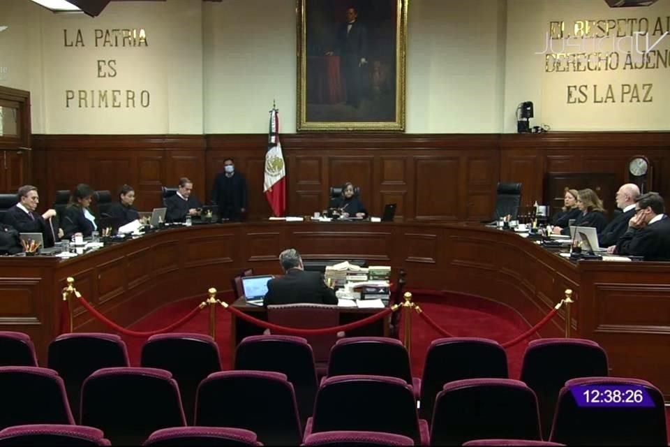 La Corte respondió a las declaraciones de la Presidenta Sheinbaum, que hoy acusó a Ministros de no bajar sus prestaciones, no entregar dinero de fideicomisos y tratar de seguir bloqueando la elección al PJ.