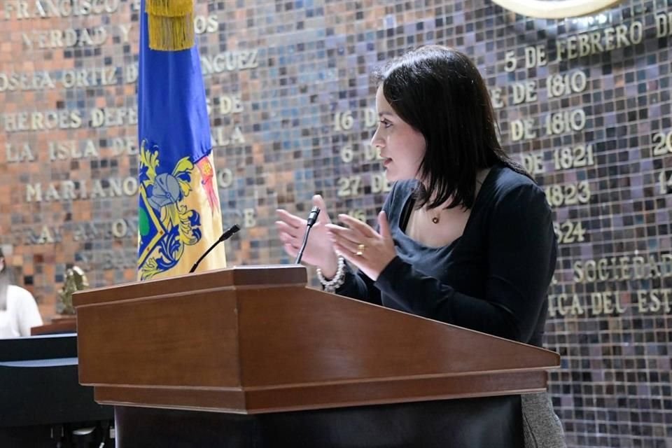 Montserrat Pérez Cisneros, diputada de MC, presumió que se están recolectando propuestas legislativas de jóvenes como parte de un programa emecista.