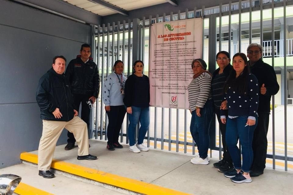 Ante paro de trabajadores del CECyTE Jalisco, autoridades instalan mesas de diálogo permanentes con los académicos.