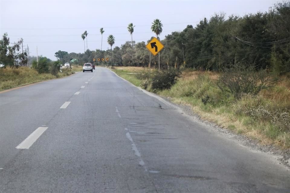 'Las carreteras federales siguen en mal estado y esto incrementa el tráfico y desgaste en las vías estatales'.