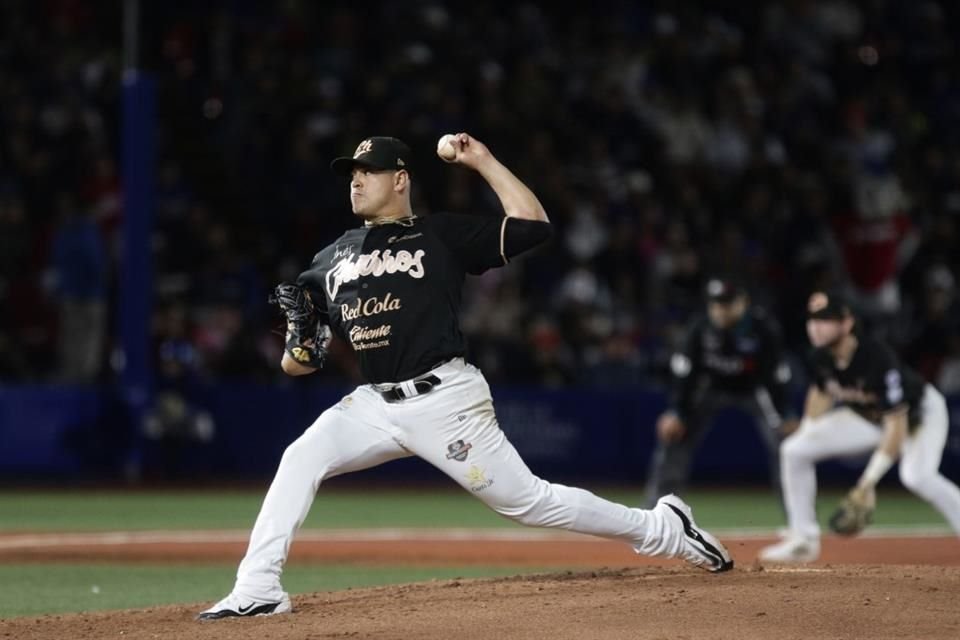 Ayer, Charros venció a los Naranjeros, con lo que logró su pase a la Final de la LMP.