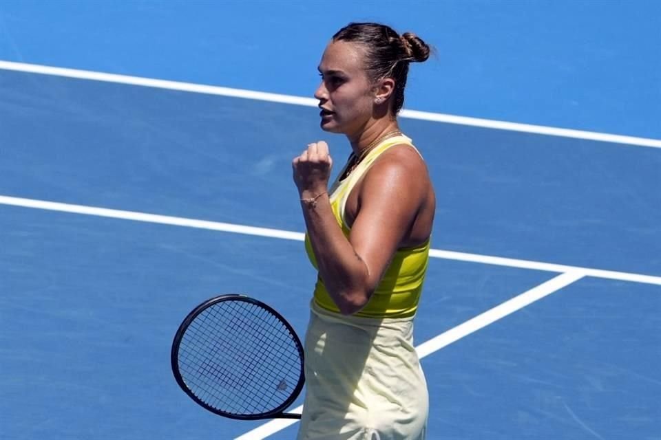 Aryna Sabalenka da un paso más hacia el título.