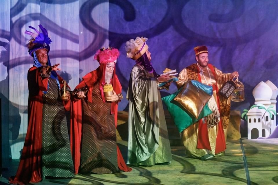 El Foro de Arte y Cultura se convirtió en un escenario musical que celebró la tradición de los Reyes Magos con una gran pieza escénica.