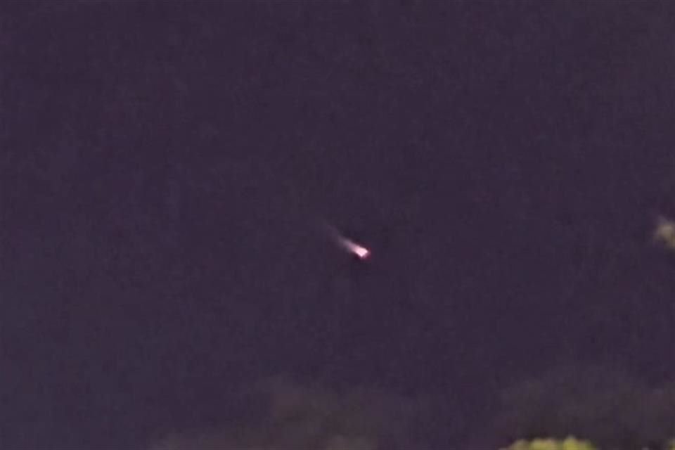 Un fenómeno astronómico, semejante a un bólido, que se observó la noche del lunes en algunas localidades de Jalisco.