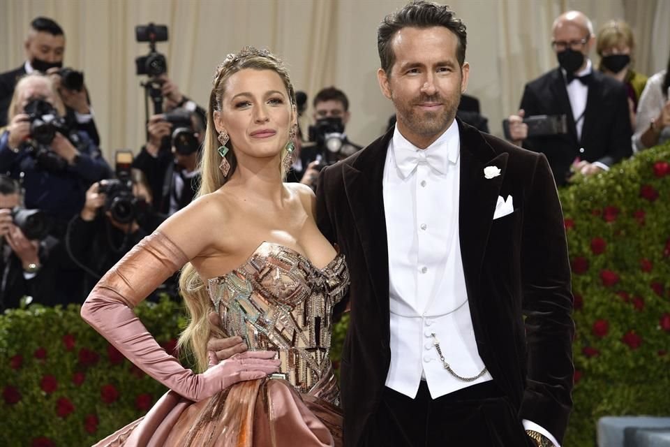 Blake Lively y su esposo, Ryan Reynolds, buscan la ayuda de un juez para silenciar al abogado de Justin Baldoni en su polémico caso.