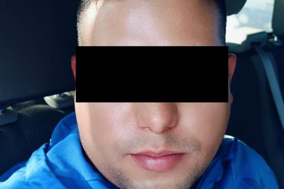 Alan Oswaldo, de 23 años, había sido grabado cuando manejaba una motocicleta y ayudaba a huir a un hombre que le arrebató una cadena a un turista.