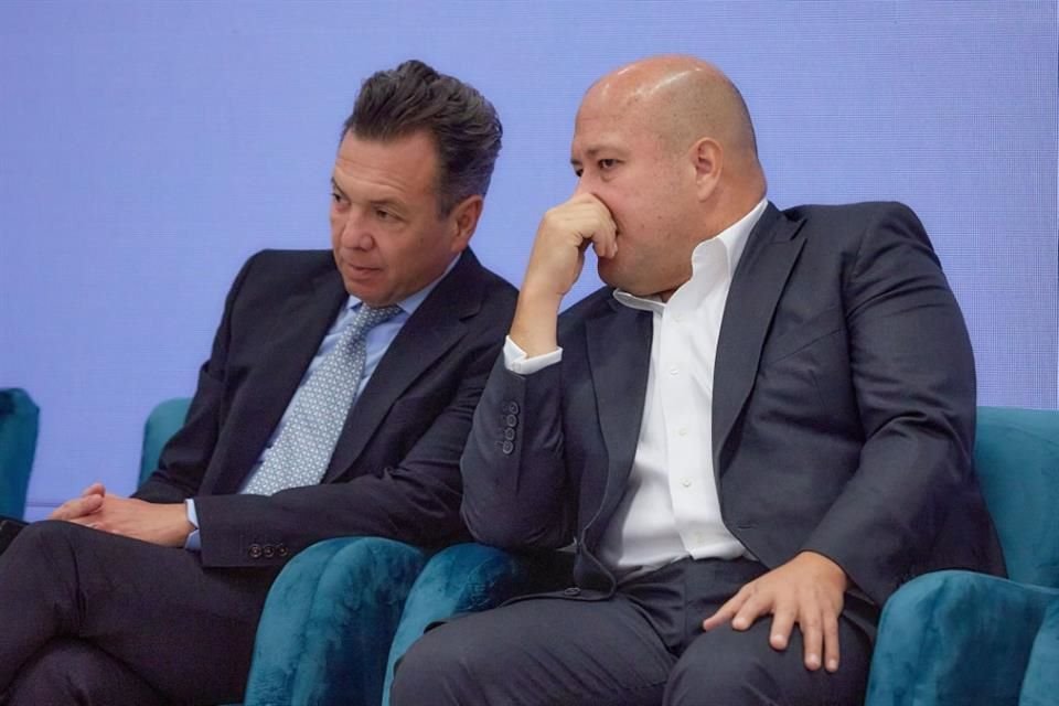 El Gobernador de Jalisco se reunió en Madrid con Enrique Alfaro, con quien charló algunos temas de política local y hubo 'grillita sabrosa'.