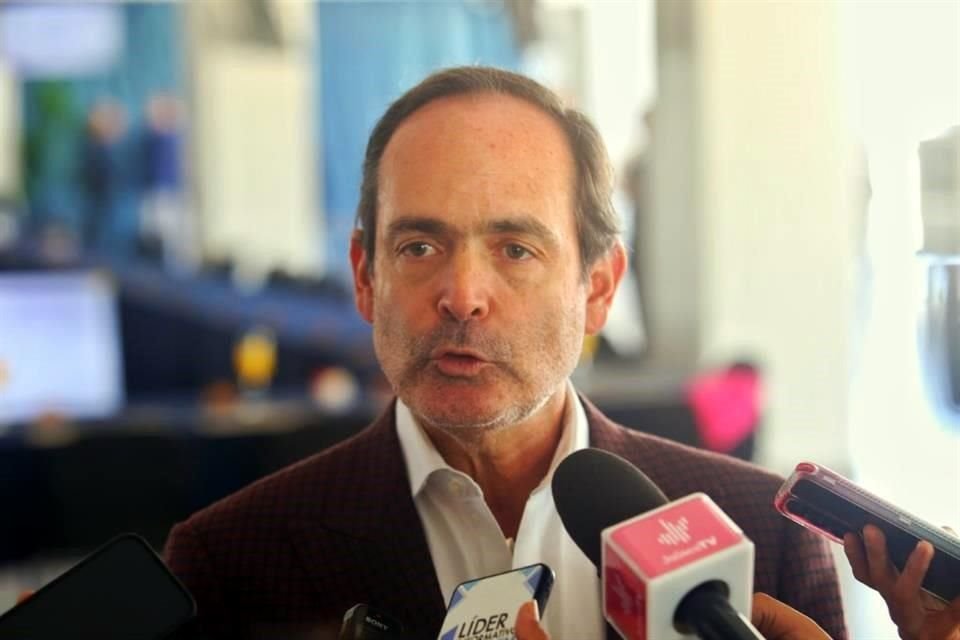 Ricardo Barbosa, Secretario del Trabajo.