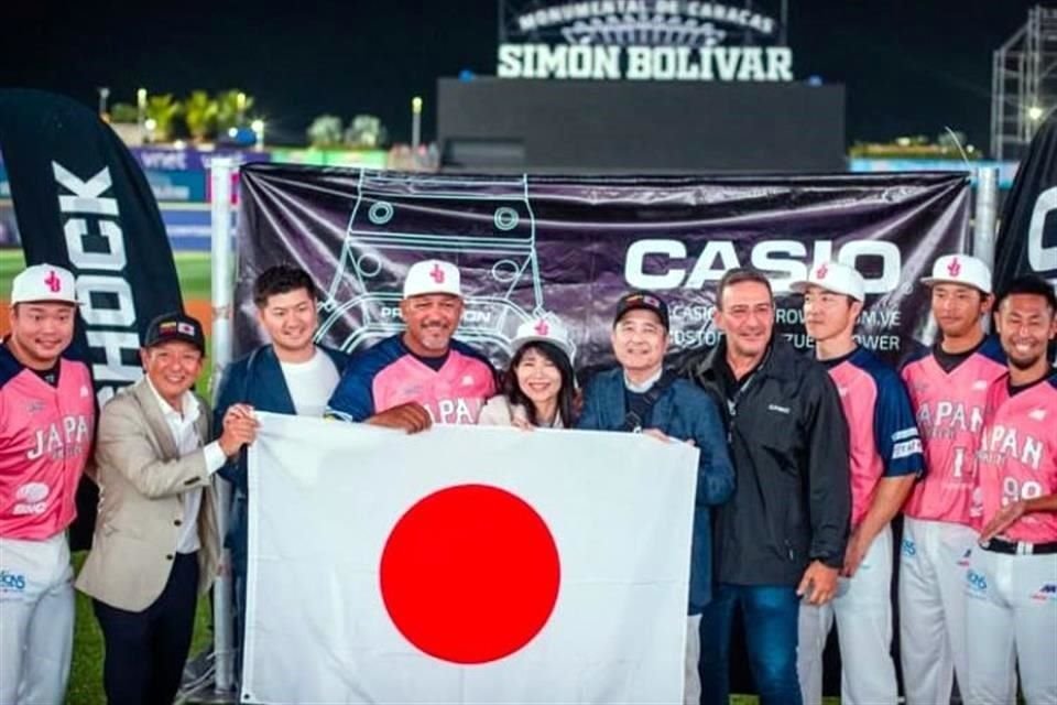 El mánager venezolano Álex Ramírez buscará llevar al éxito al Japan Breeze en la Serie del Caribe Mexicali 2025.