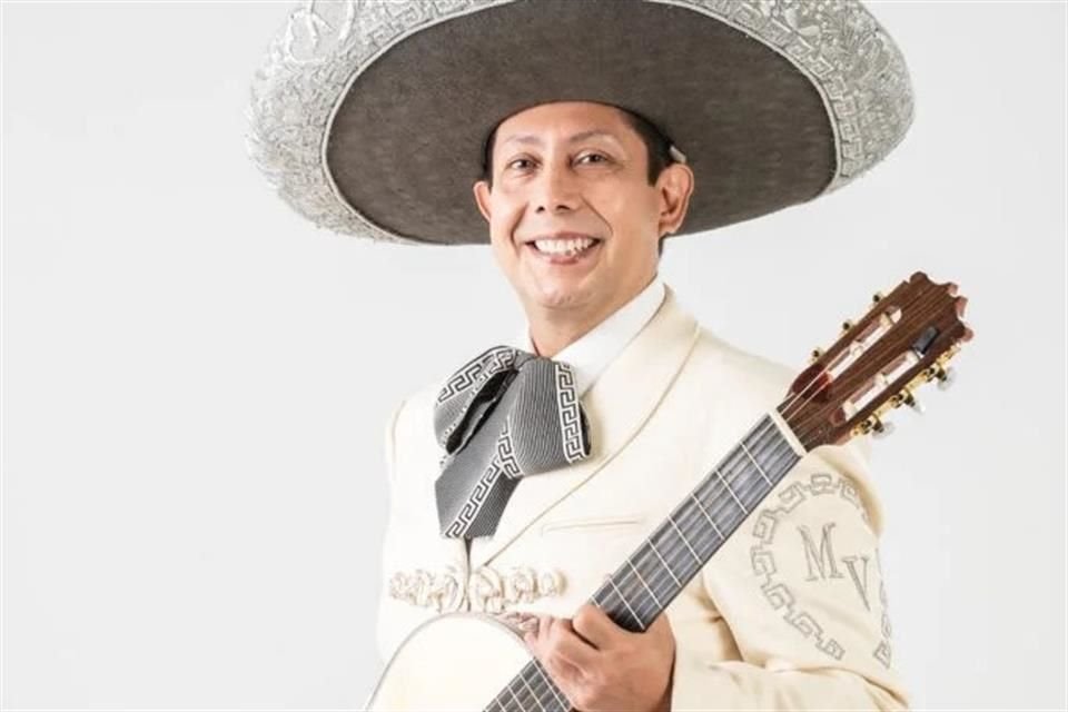 Arturo Vargas, la voz emblemática del Mariachi Vargas de Tecalitlán en los últimos 23 años, anunció que abandona la agrupación.