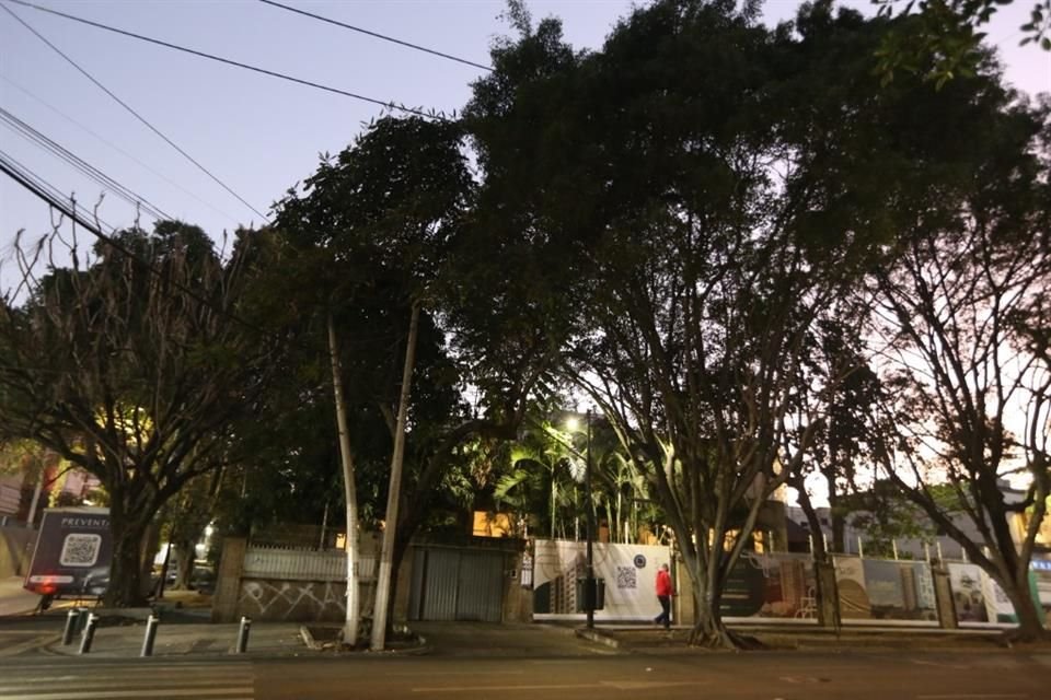 La finca en la Colonia Americana fue construida por Juan José Barragán y diseñada por Luis Barragán.