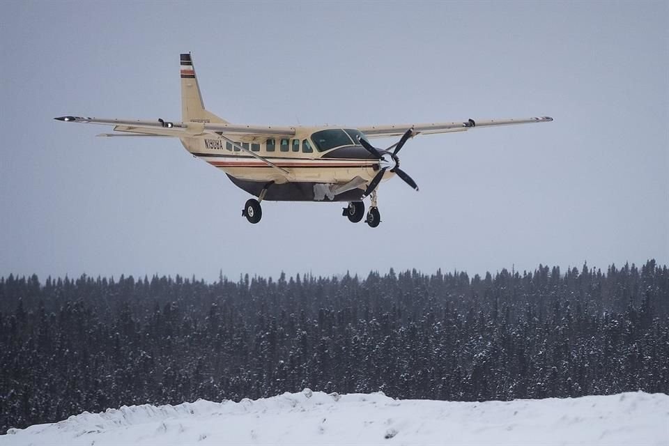 Un avión con unos 10 pasajeros fue reportado como desaparecido cerca de Nome, en Alaska.