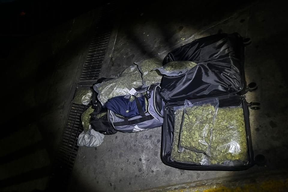 15 kilos de mariguana los tenía distribuidos en 3 maletas.