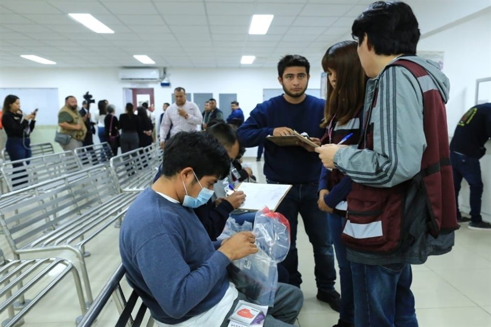 Del 20 de enero hasta la tarde noche de ayer, la Secretaría de Gobernación tenía registro de 10 mil 964 personas trasladadas del vecino país del norte a territorio nacional.