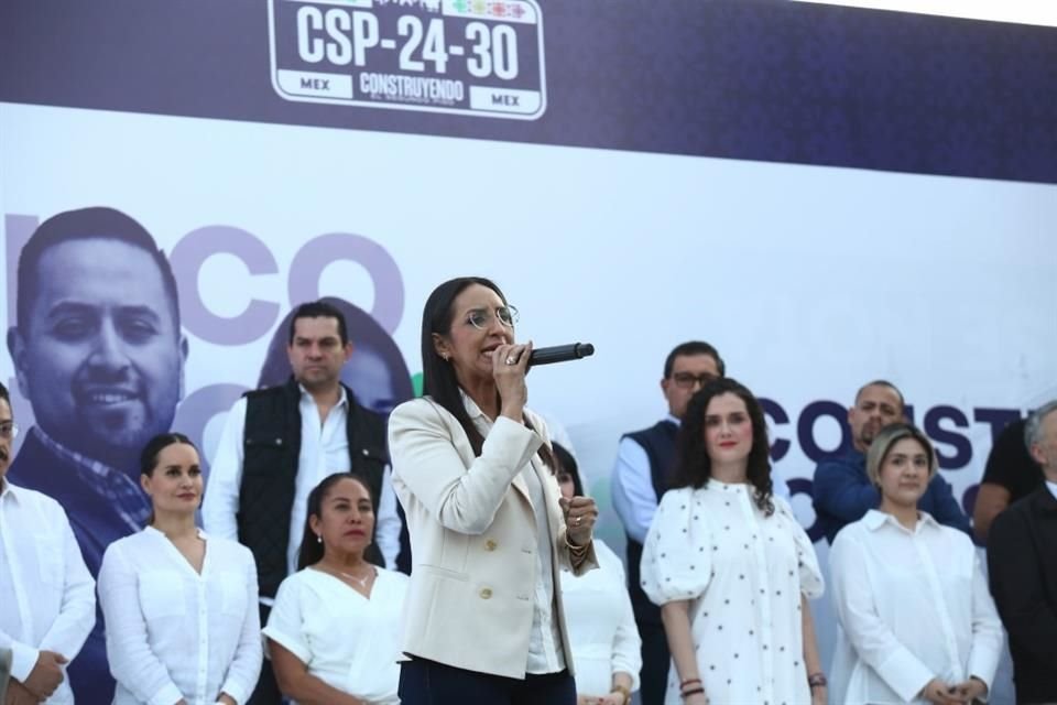 En el mismo encuentro hizo presencia la presidenta municipal de Tlaquepaque, Laura Imelda Pérez Segura.