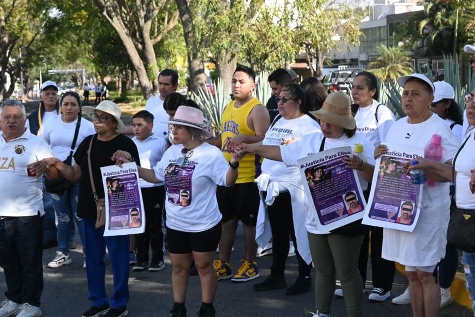 Familiares de Elizabeth Pérez quieren llamar la atención pública ante el juicio de su feminicida.