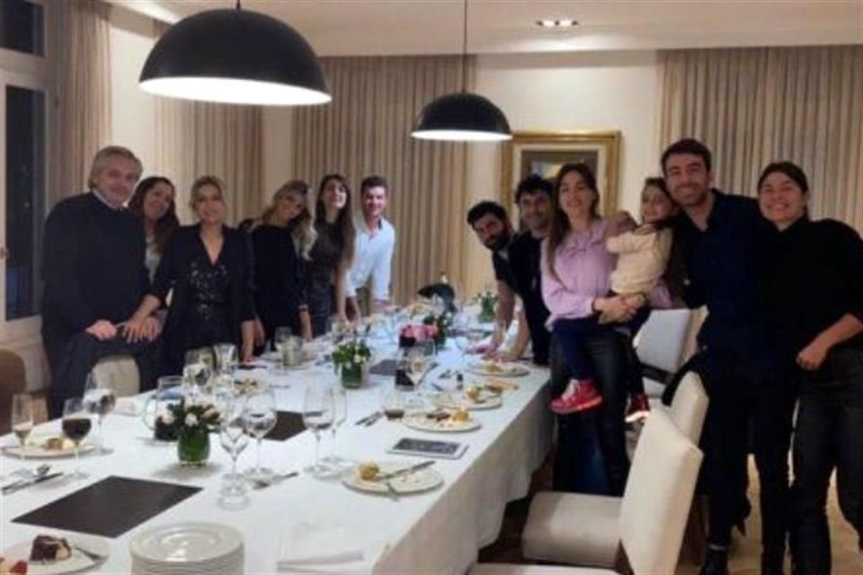 El Presidente de Argentina, Alberto Fernández, aceptó que en julio de 2020 celebró una fiesta pese a que el país estaba en cuarentena.