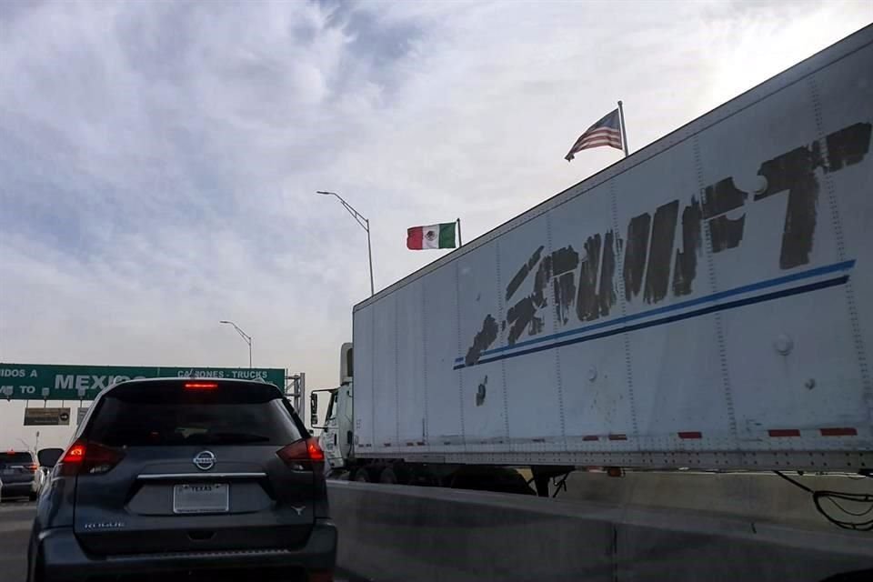 Puente Internacional Córdova-De las Américas, en dirección Estados Unidos-México.