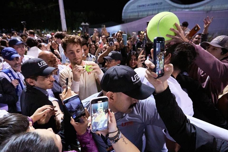 Casper Ruud acaparó a los aficionados en su primer duelo.