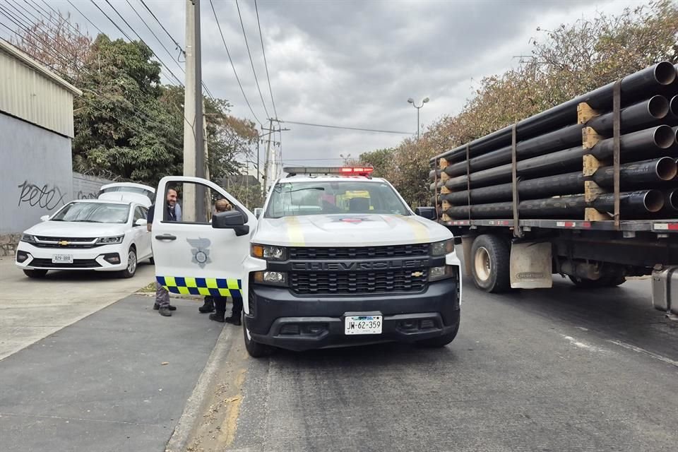 Un motociclista perdió la vida este jueves tras caer de su moto cuando circulaba en la Calzada Lázaro Cárdenas, en Tlaquepaque.