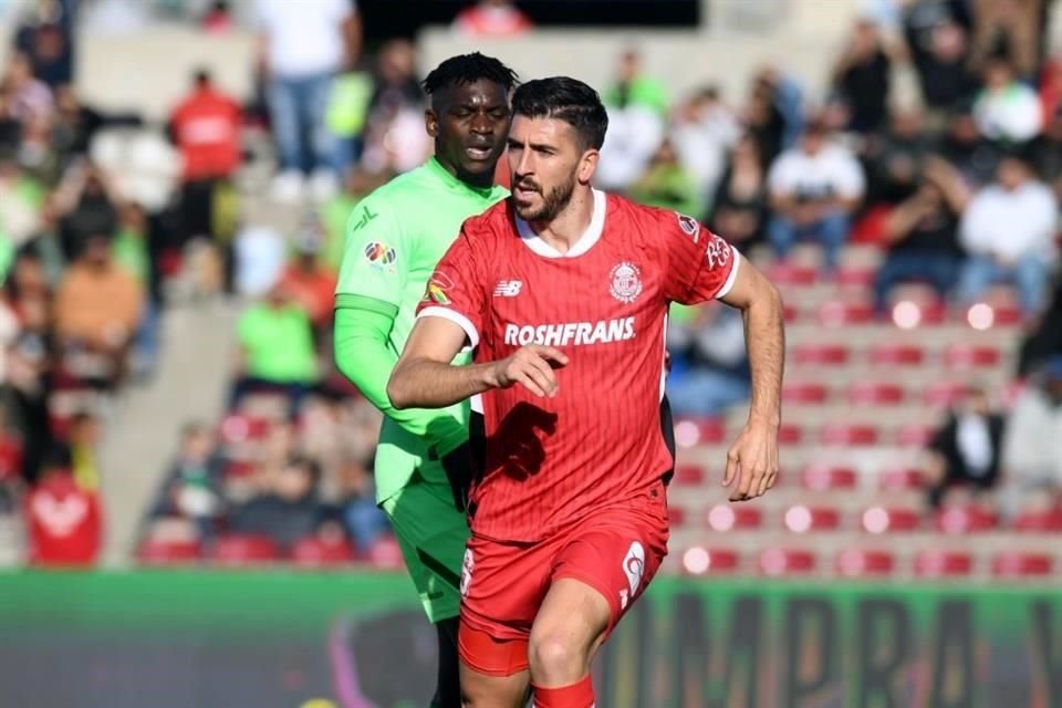 Paulinho salió inspirado en Ciudad Juárez con un hat-trick para comandar la goleada del Toluca sobre los Bravos.