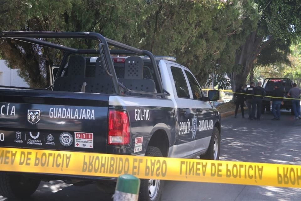 El hecho se registró aproximadamente a las 09:30 horas de este lunes en el estacionamiento de un negocio ubicado en la Avenida Juan Pablo y Arias.