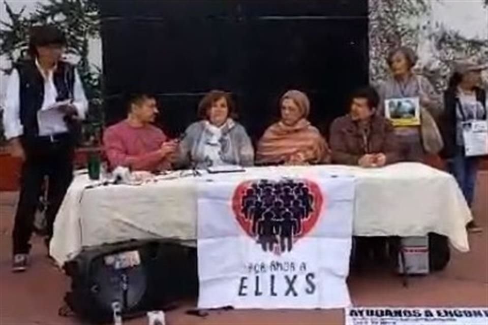 The Por Amor a Ellxs collective issued a statement saying they will work with new leaders but will also remain on alert and vigilant.